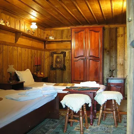 Ecohouse 3* 제라브나
